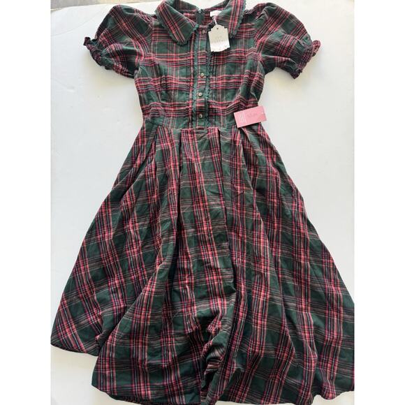 Ivy City Co Dresses & Skirts - Ivy City Co Women's Sophia Dress in Green Plaid Size 10 NWT!